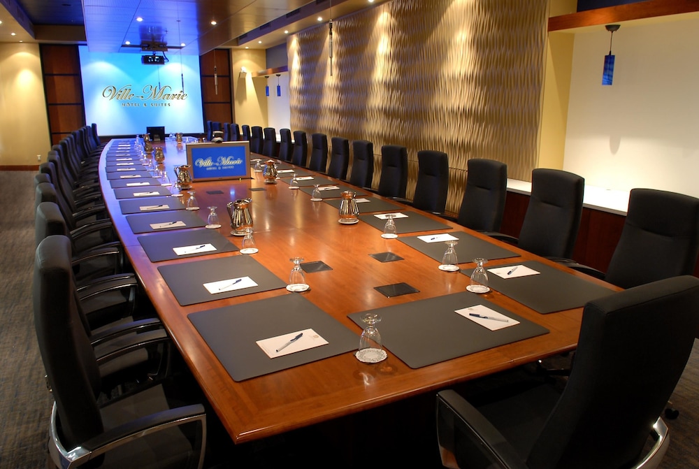 Best Western Ville Marie Montreal Hotel and Suites 42/45