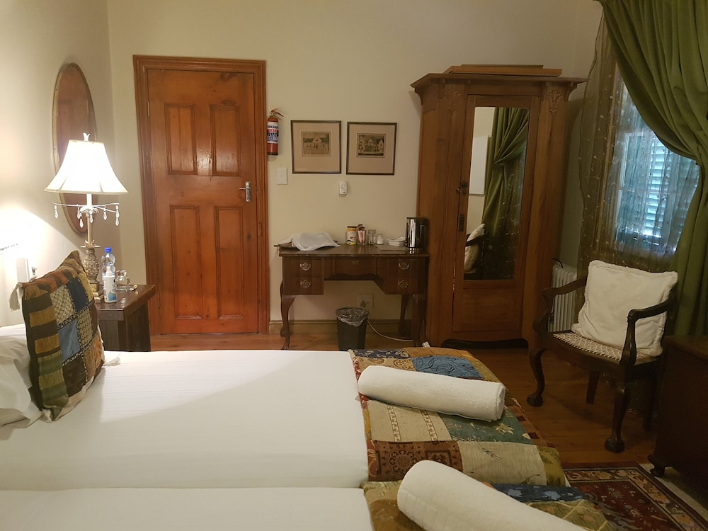 Steytlerville Villa Guest house 6/39
