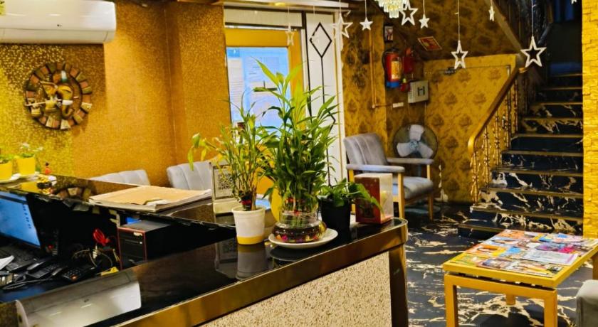 HOTEL ROYAL GARDEN 4/40