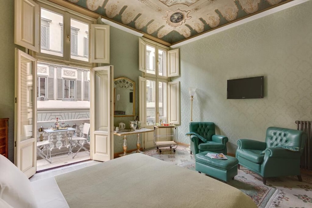Cavour 10 22/32