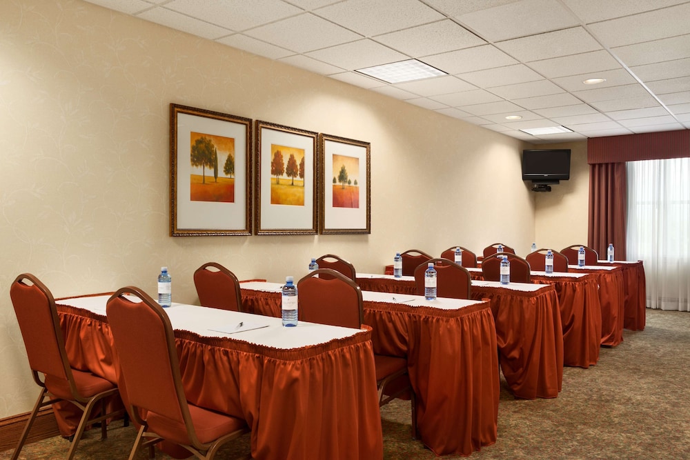 Country Inn & Suites by Radisson, Carlisle, PA 10/12
