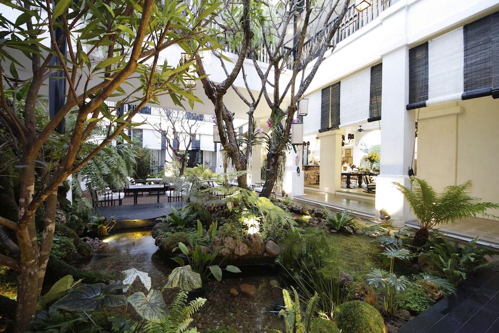 99 The Heritage Hotel 58/63