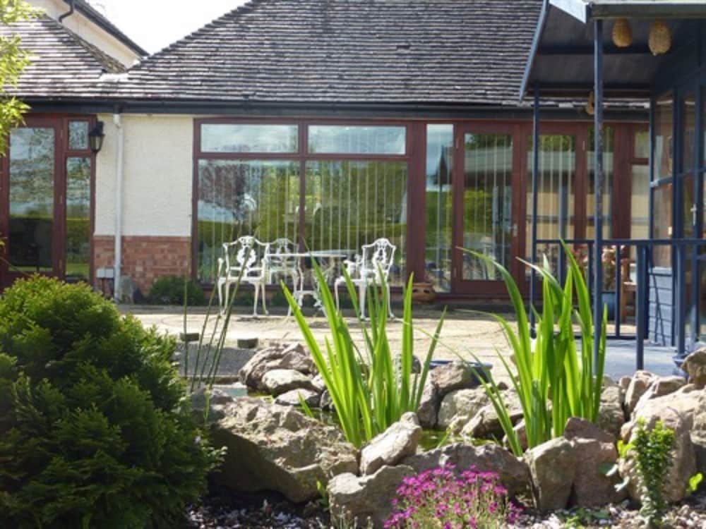 Orchard Side Bed And Breakfast 47/50