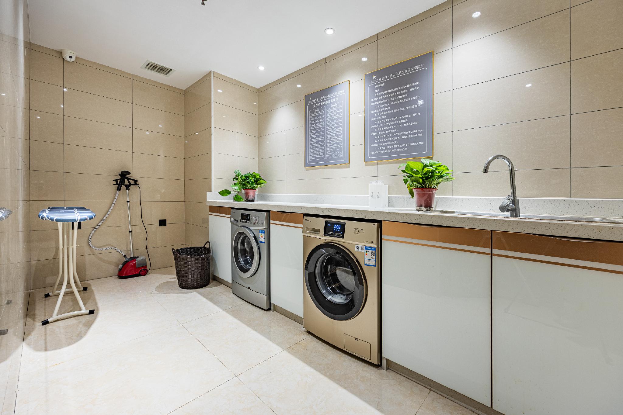 City convenient hotel (Hengyang railway station store) 29/29