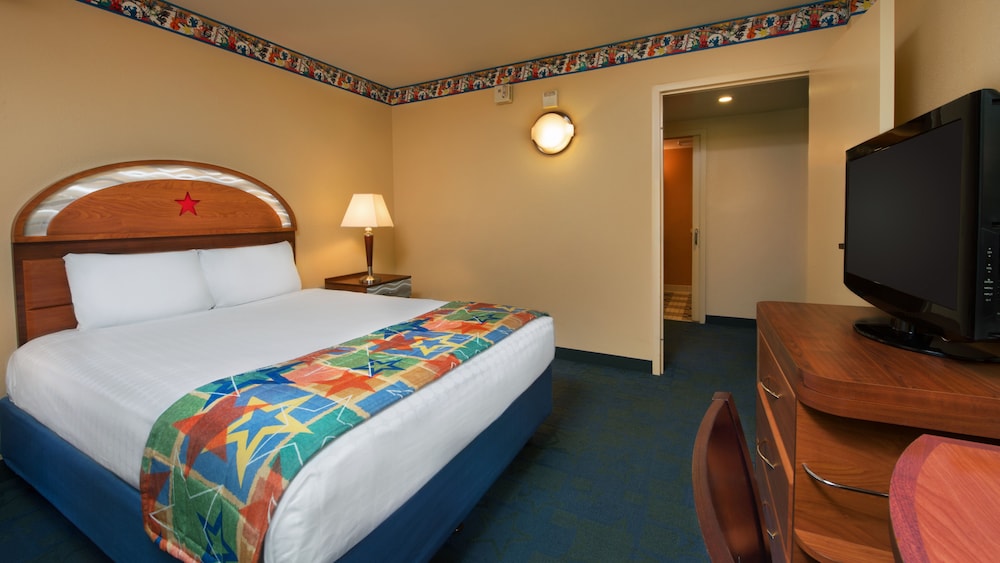Disneys All Star Music Resort 15/50