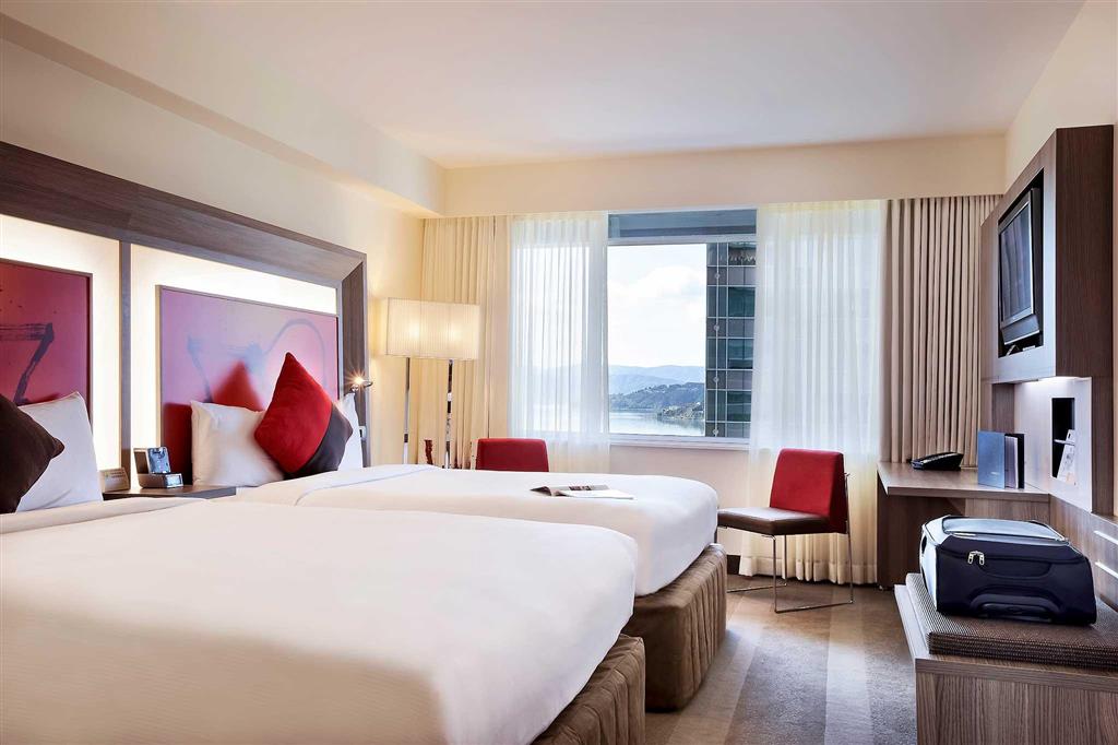 Superior, Twin Beds, City View