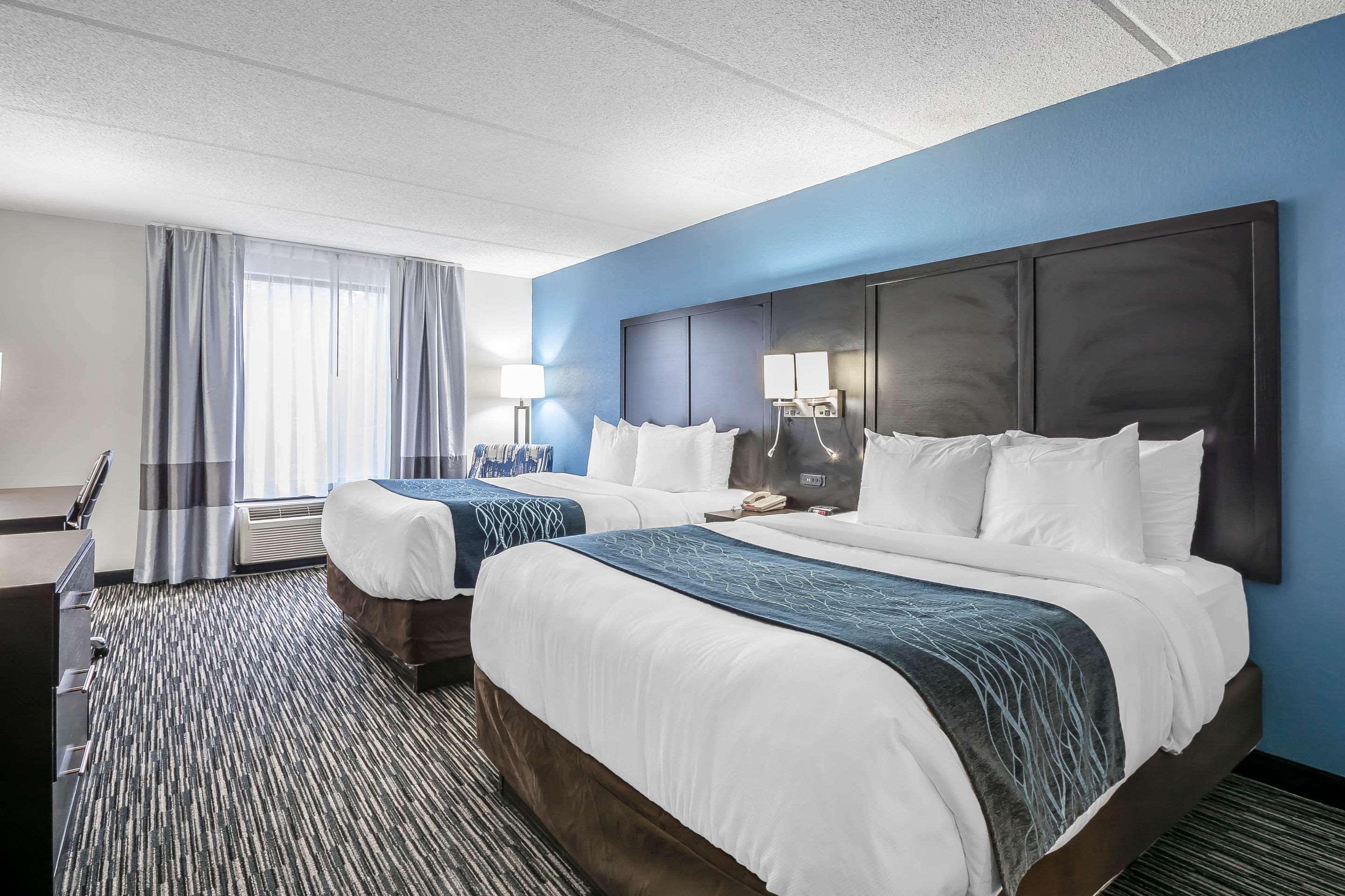 UPGRADE, 2 QUEEN BEDS, ACCESSIBLE