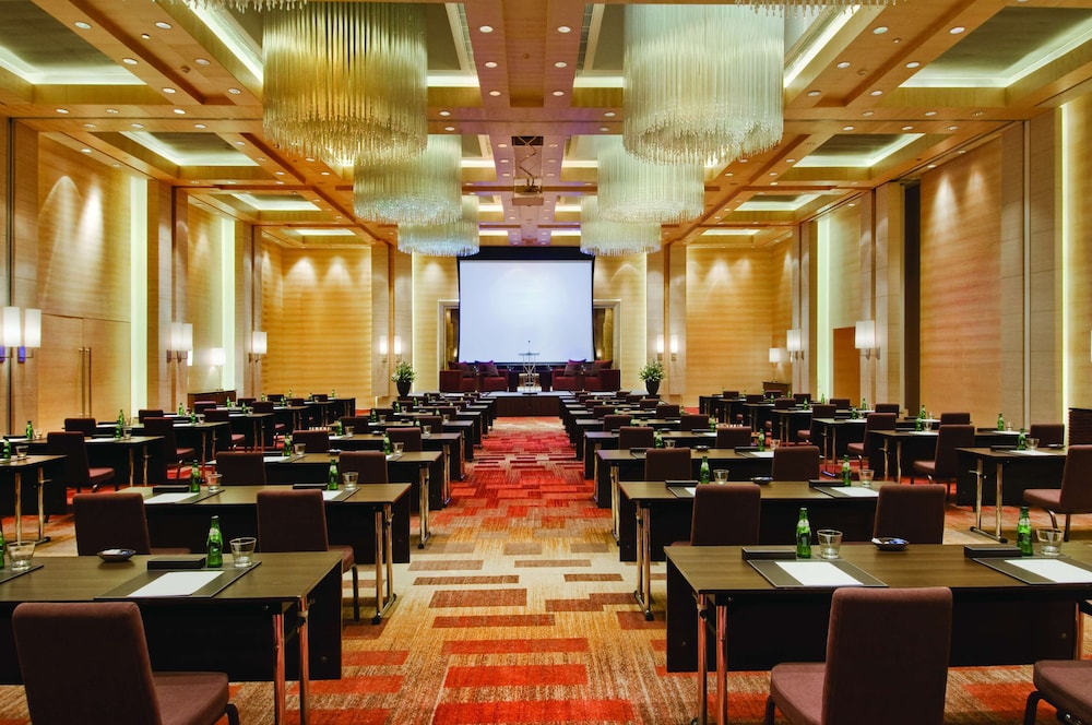 Hyatt Regency Chennai 68/80