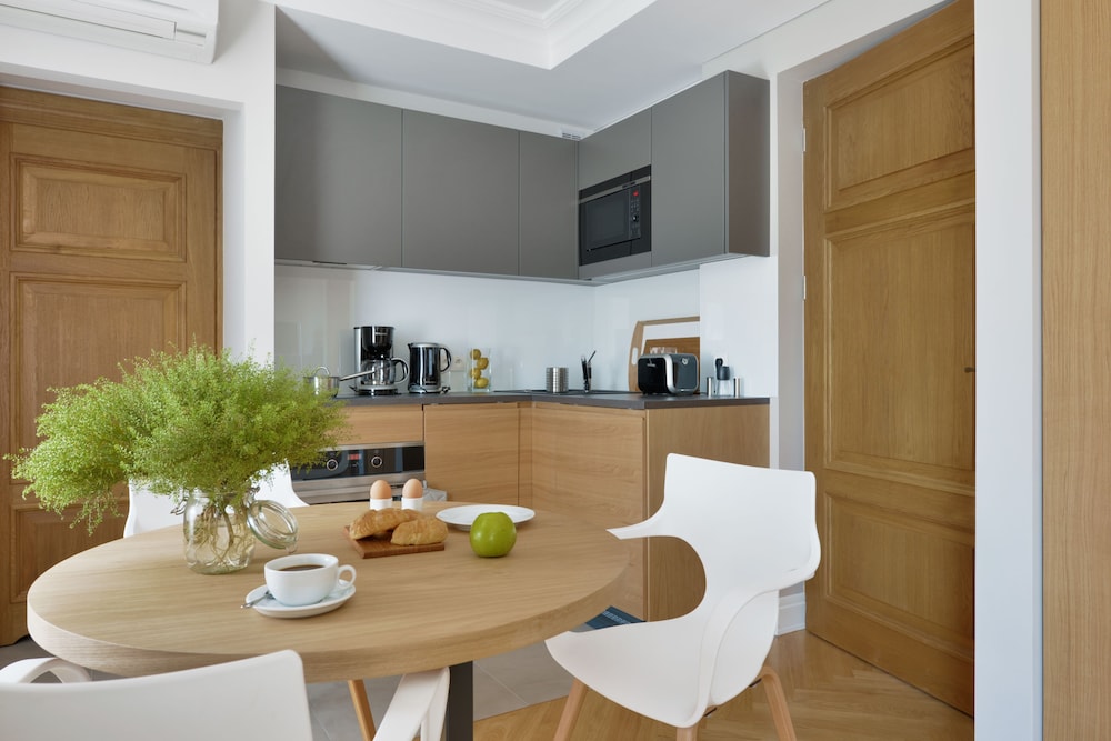 Stradonia Serviced Apartments 55/76