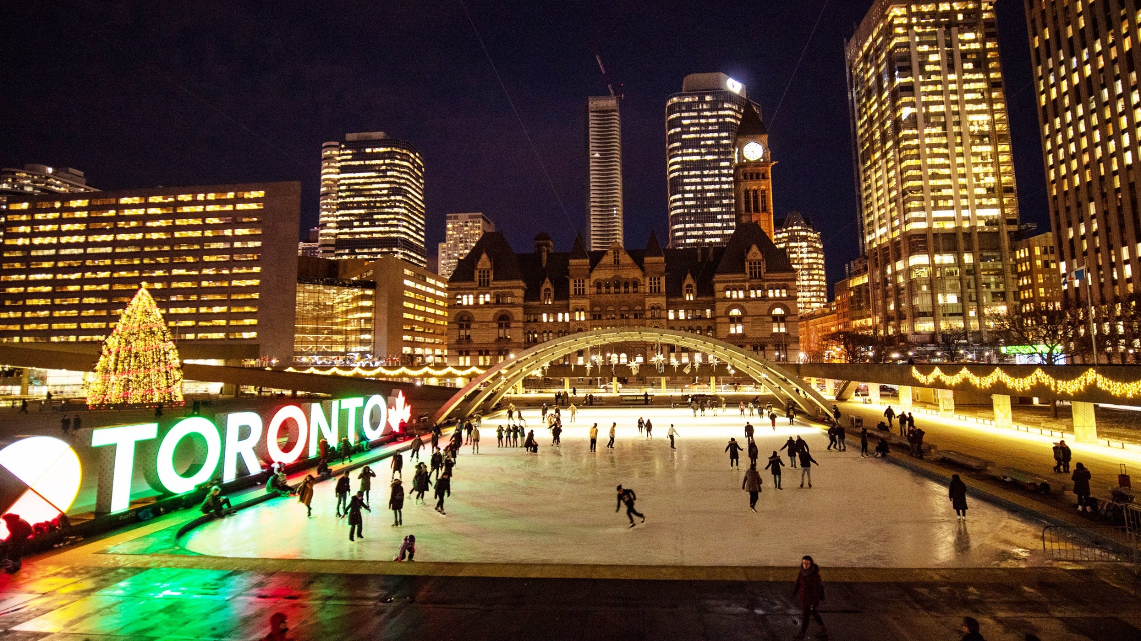 HOLIDAY INN TORONTO DOWNTOWN CENTRE 75/79