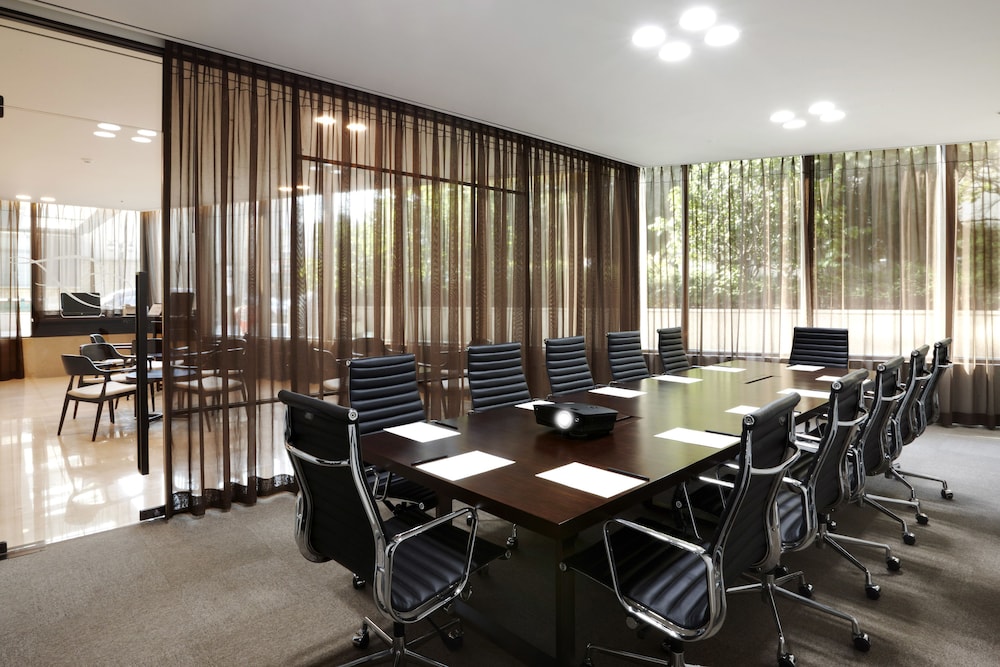 Orakai Insadong Suites 65/72