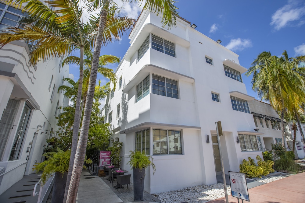 Posh South Beach Hostel in MIAMI BEACH - FL