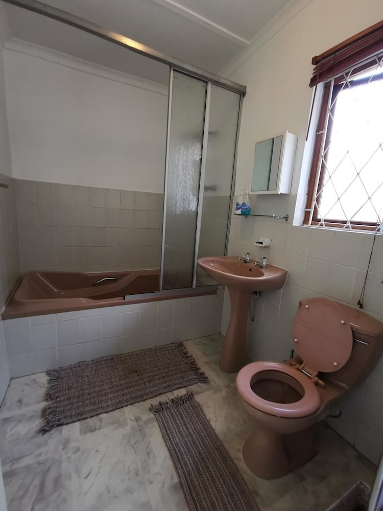 Sunbird Guest House 49/50