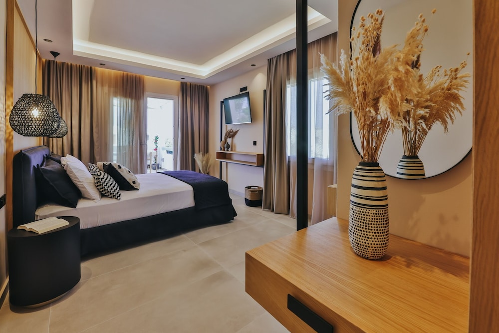 SUPERIOR, SUITE, SEA VIEW