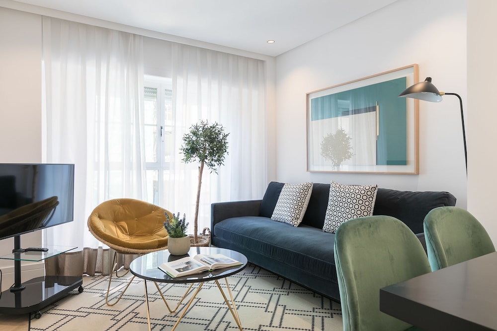Feelathome Waldorf Suites Apartments 19/40