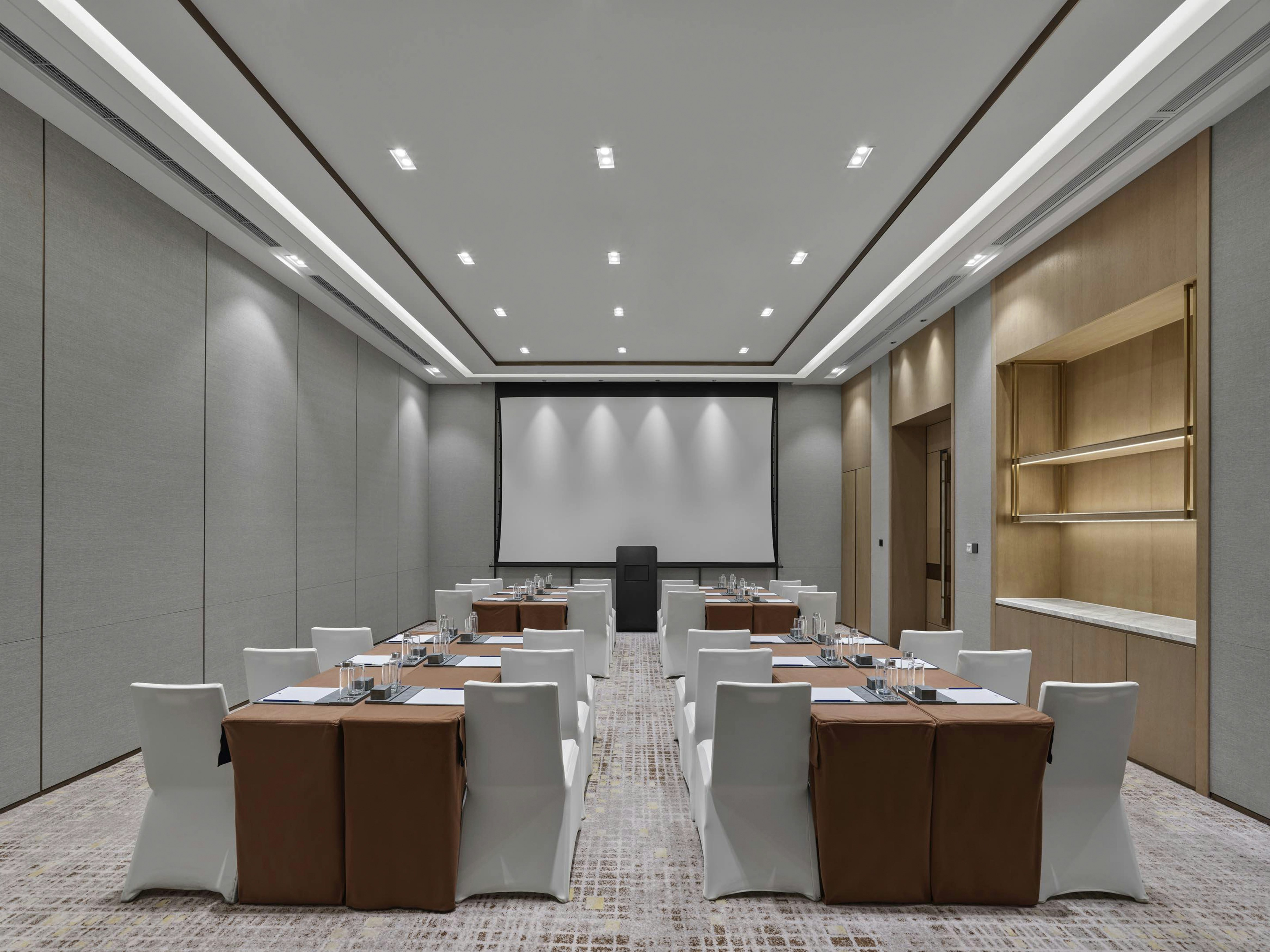 DoubleTree by Hilton Chengdu Riverside 18/27