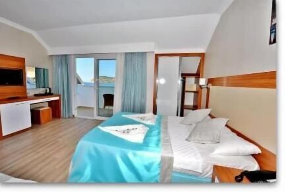 SINGLE STANDART ROOM