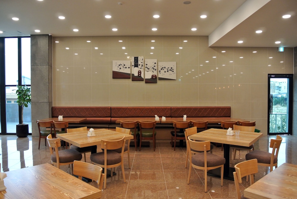 Jeju Noblesse Tourist Hotel 24/31