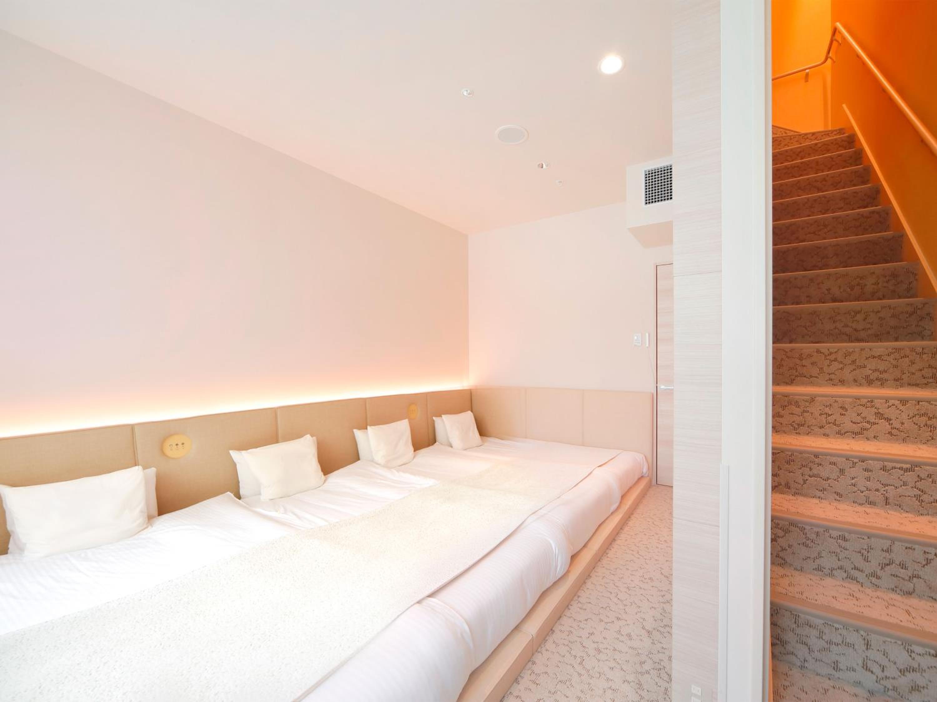 Maisonette, Concept, Triple