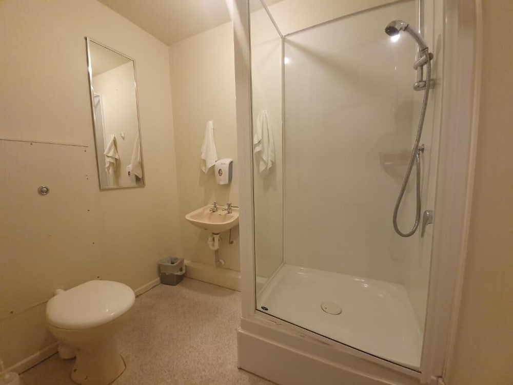 Private, Backpacker, 4 Beds