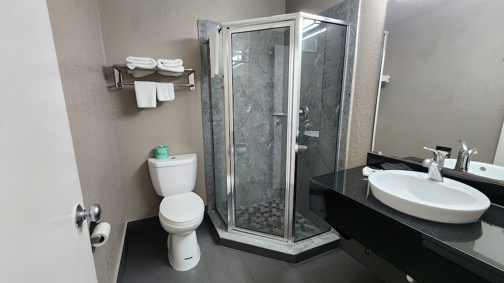 Motel6 Conroe, TX 61/63