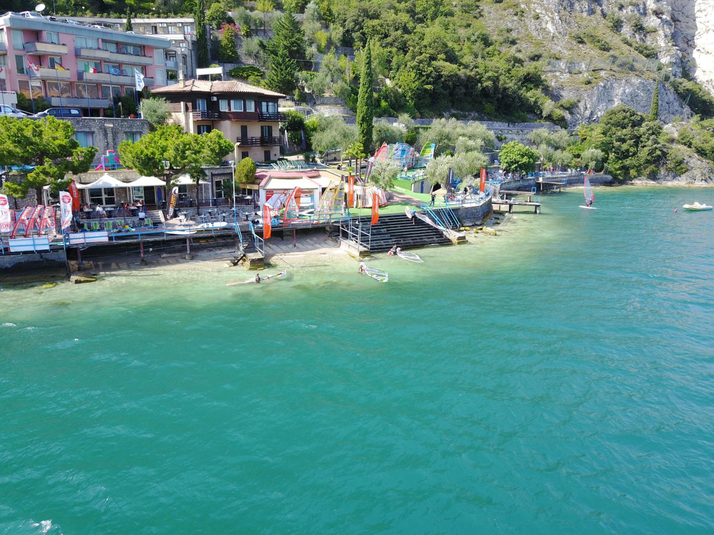 Surf Hotel Pier 26/41