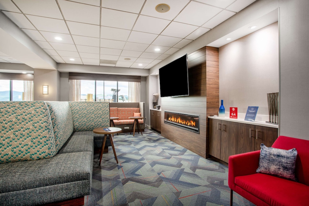 Hampton Inn Elkins 26/44