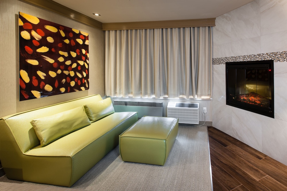 Le Chabrol Hotel Suites 56/72