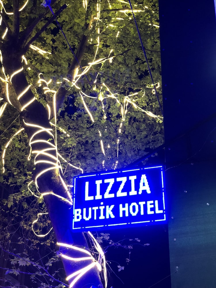 Lizzia Butik Hotel 32/36