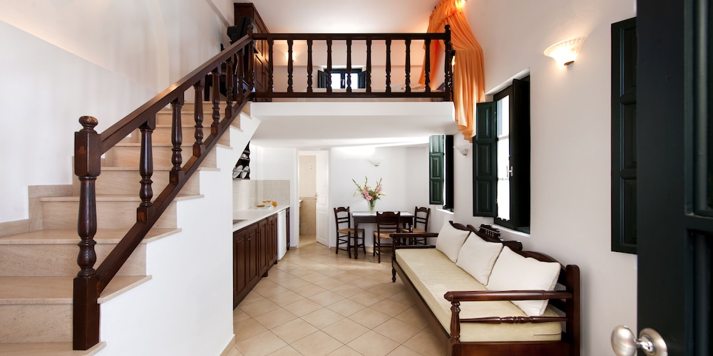 Anthonas Apartments 25/35