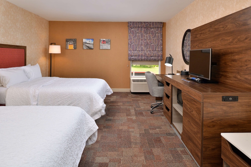 Hampton Inn Wytheville 12/53