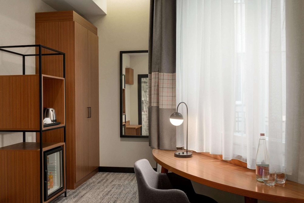 Ramada By Wyndham Budapest City Center 19/48