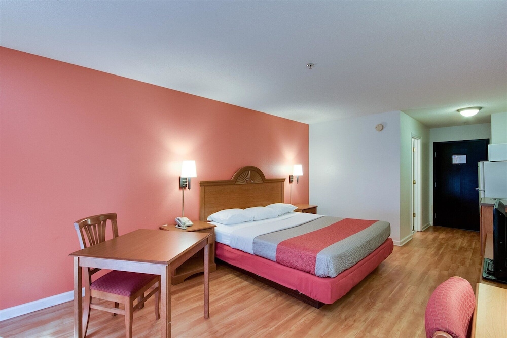 Motel6 Hinesville, GA 18/44