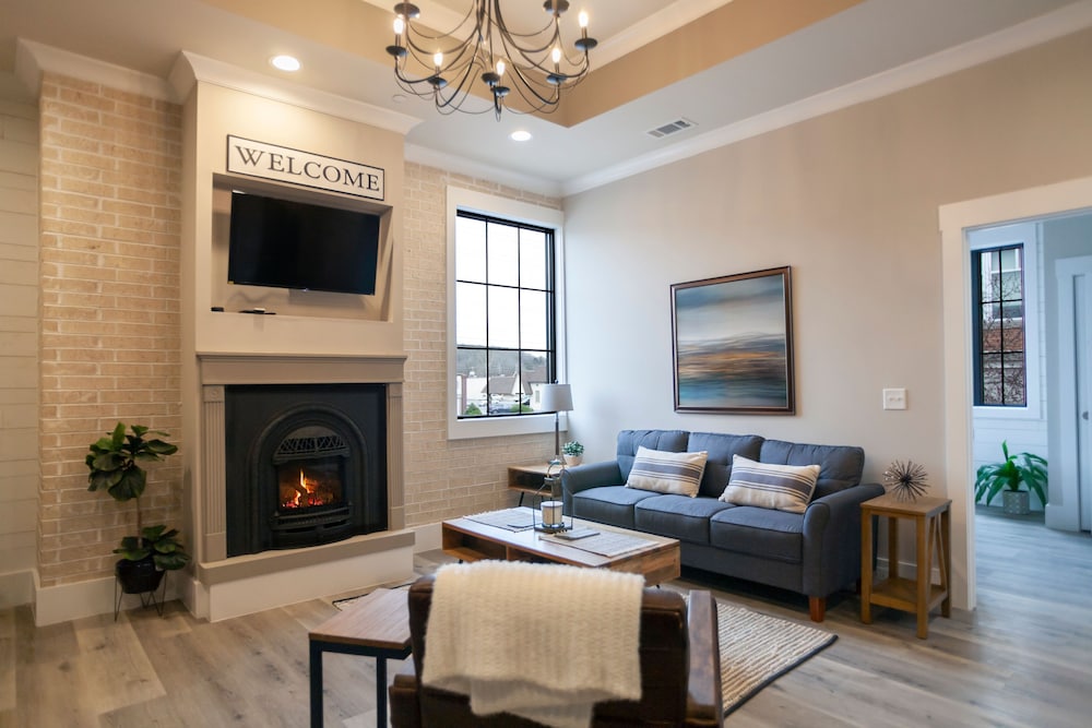 New Hotel Collection Smoky Mountains 30/50