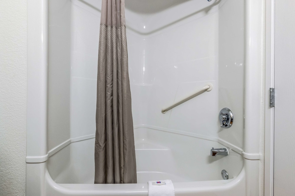 Motel6 West Des Moines, IA 34/52
