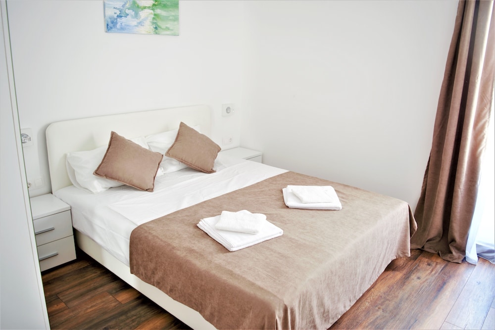 Martinovic Rooms 7/41