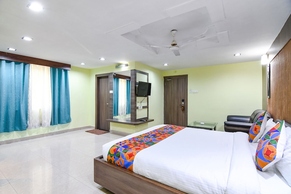 Hotel Raj Residency 8/35