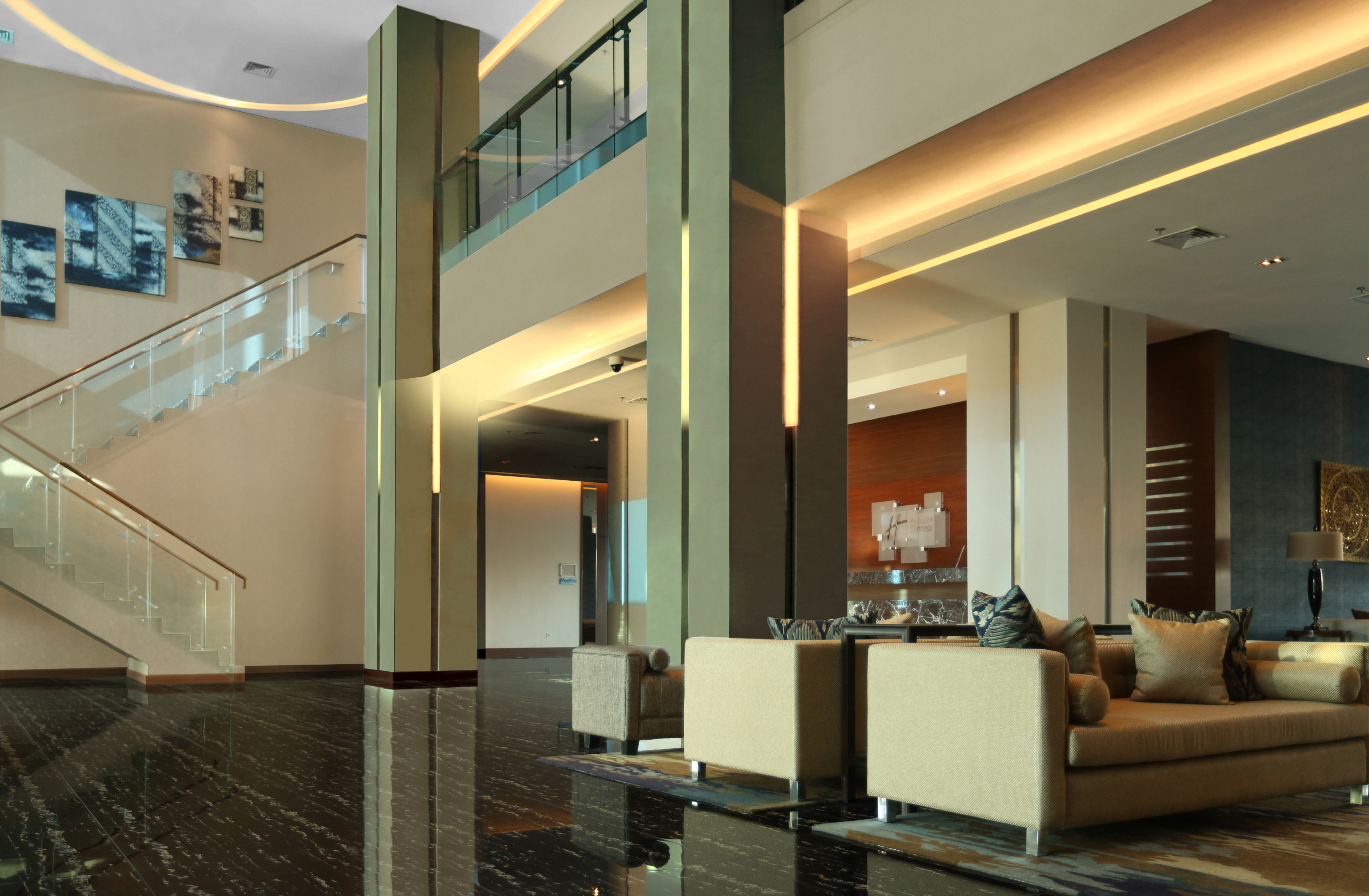 Holiday Inn Express Jakarta International Expo 16/75