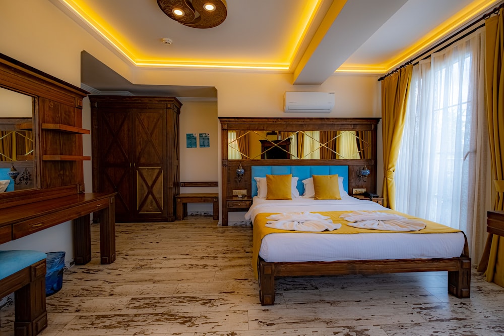 Reis Royal Hotel 16/80