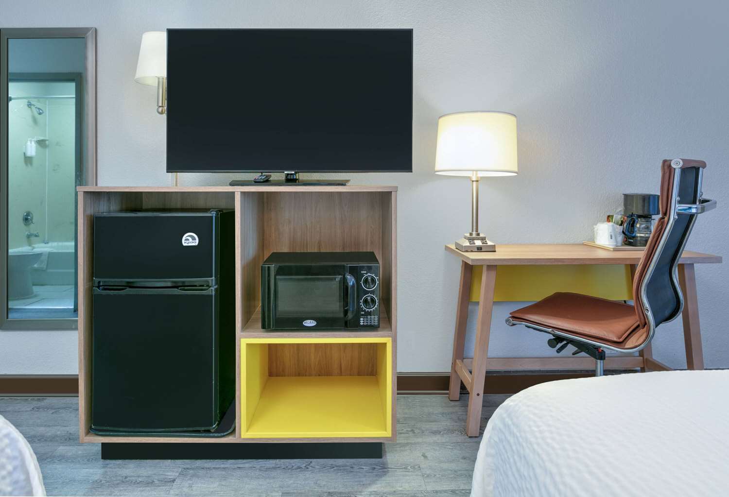 Days Inn by Wyndham Greenville MS 27/44