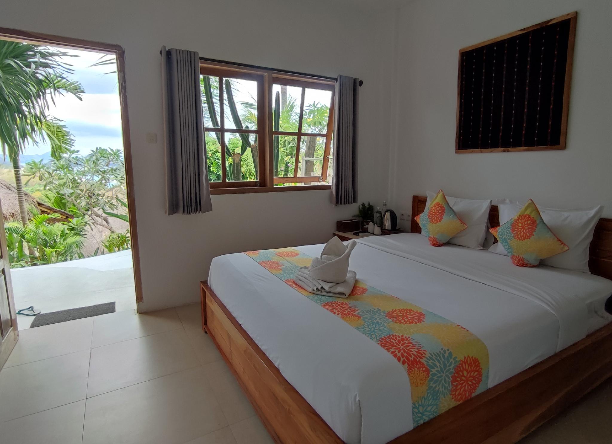 Mohini Komodo Resort 10/40