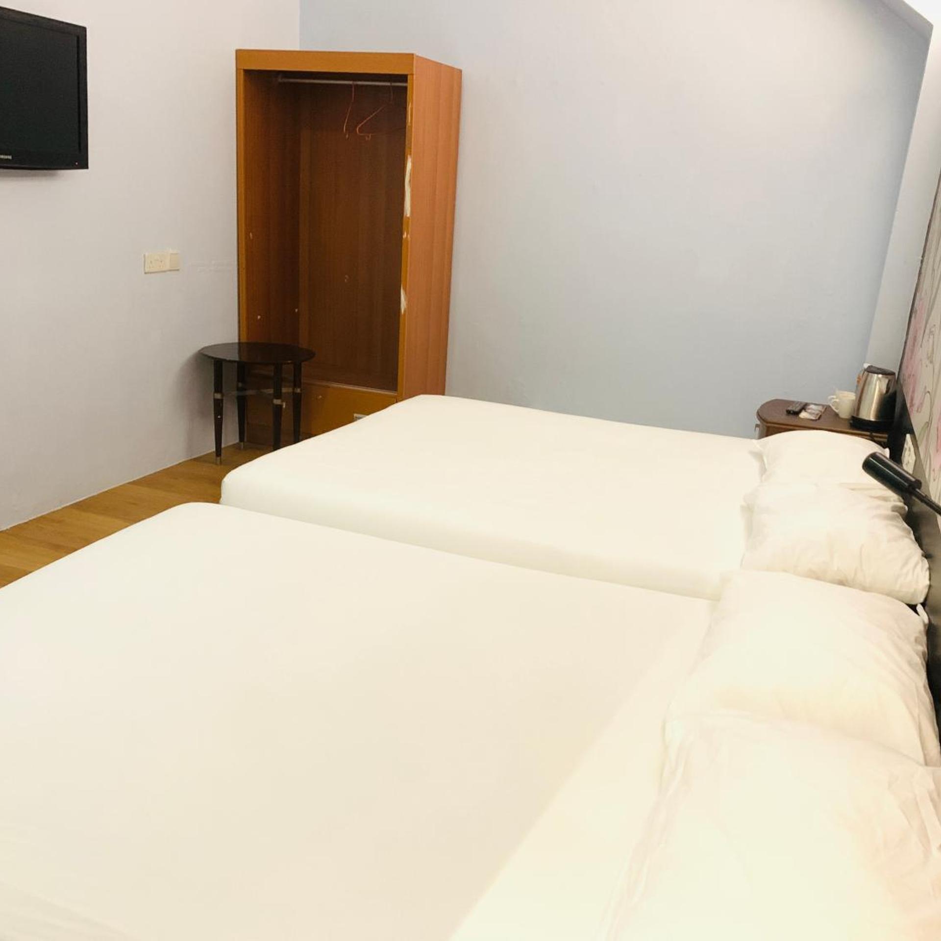 غرفة رباعية، REGIN HOTEL 3/5