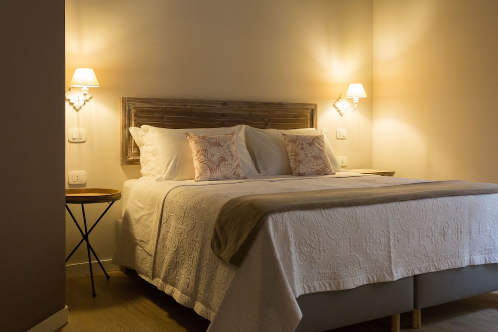Bellaroto Suite 15/58
