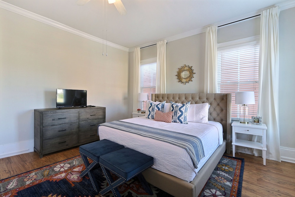 Gallery Stays - Parkside Manor 7/52