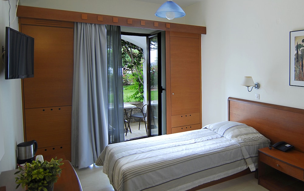 Lato Hotel 15/44