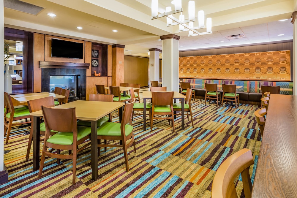 Fairfield Inn Suites By Marriott Turlock 19/21