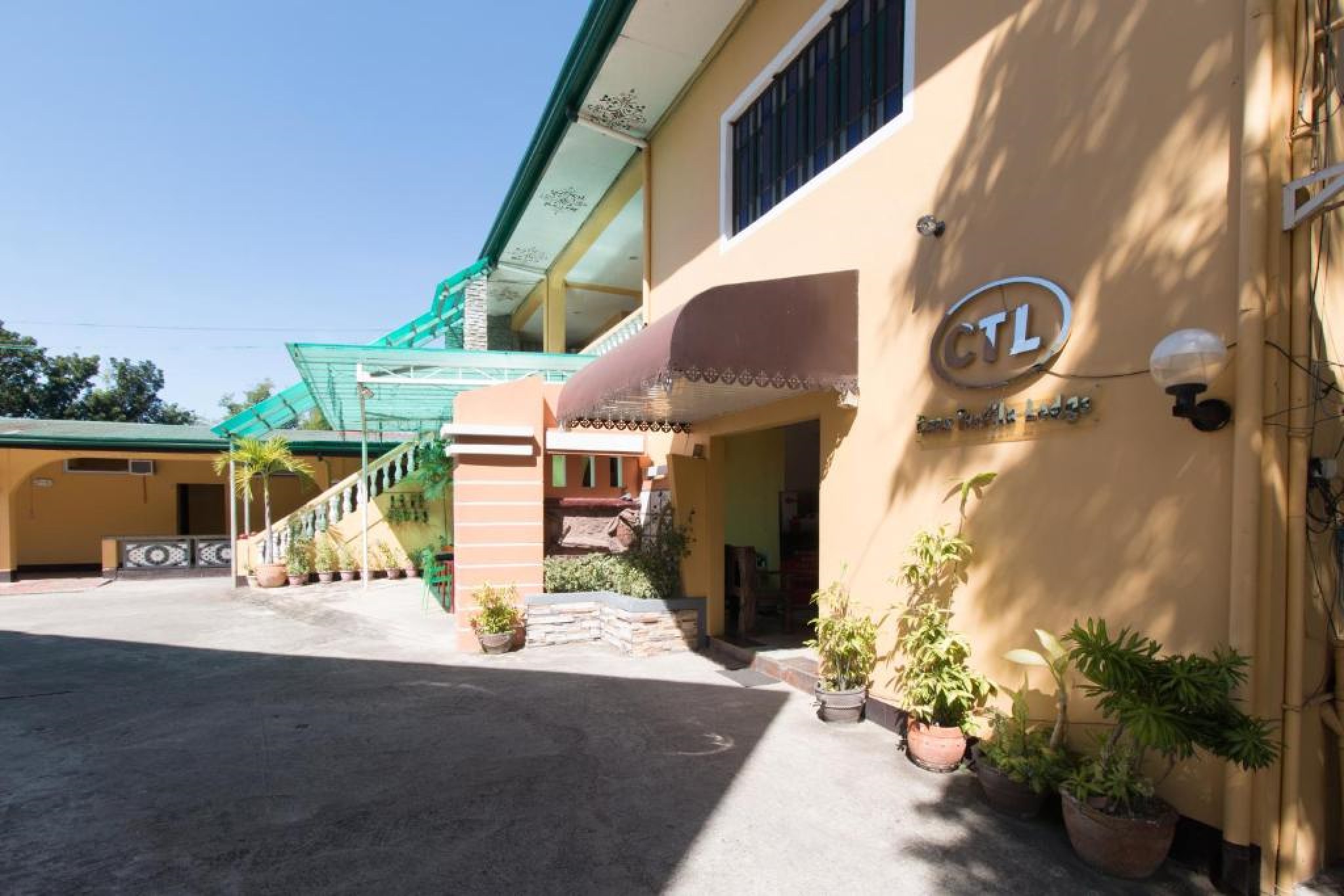 Casa Teofila Lodge 16/18