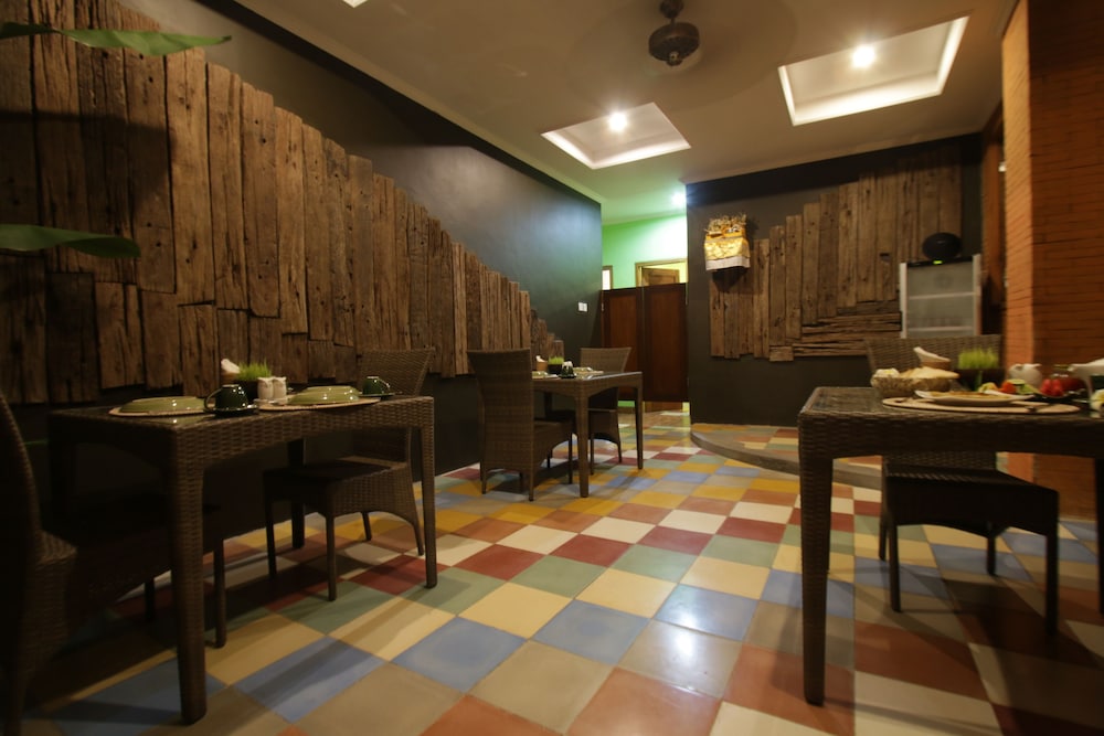 Green Bird Villa 54/68