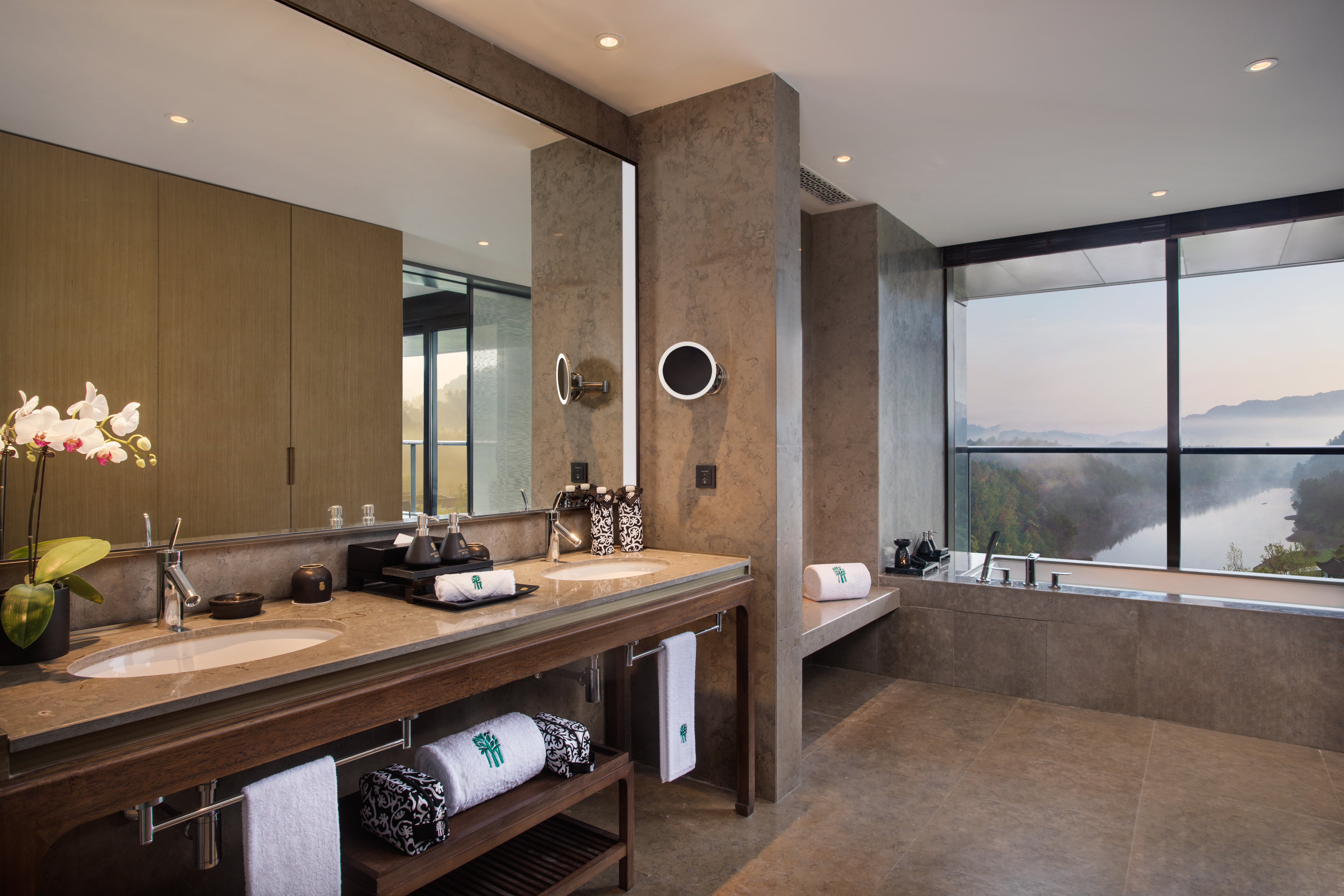 Banyan Tree Anji 50/50
