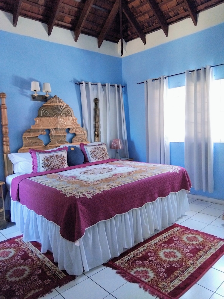 Pinkhibiscus Guest House 23/50